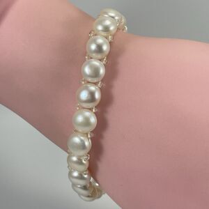 White Natural Round Button Pearl Stretch Bracelet Elegant Bridal 6.5” Beautiful